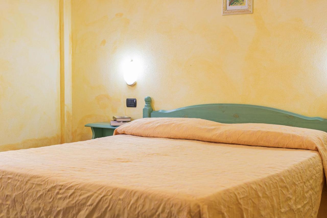 Residenza Gli Ontani 호텔 오로세 외부 사진